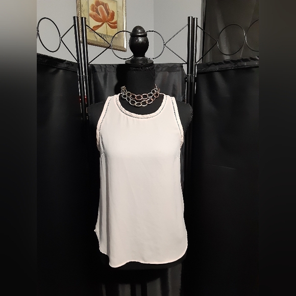 J. Crew Pink Tank Top Eyelit Design Women's Size 2P Business Casual Office - Picture 1 of 8